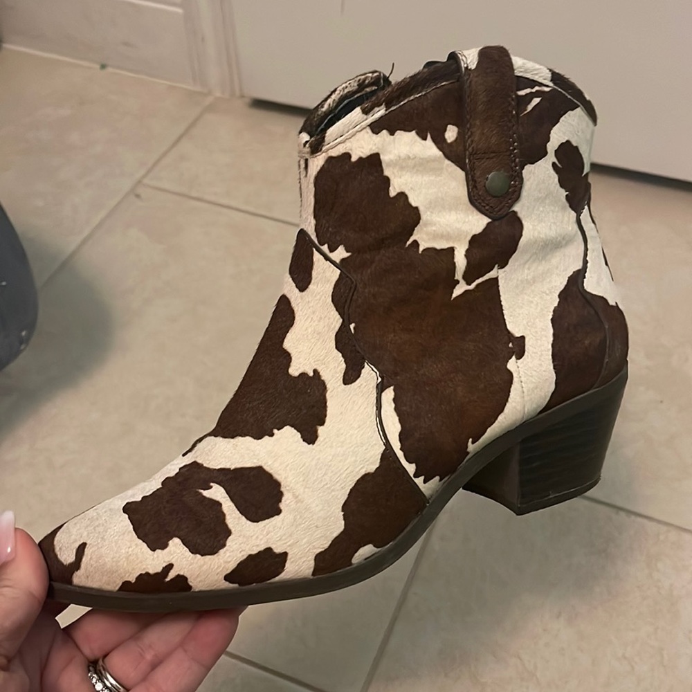 INC Cow boots